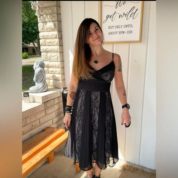 Anne Taylor Loft Lace Dress Formal/Fun sz:6 - Picture 7 of 8